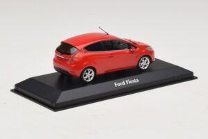 Ford Fiesta Mk7 Rød Maxichamps 1:43 940088000 Metal — billede 2 af 5