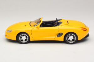 Ford Mustang Mach III Cabriolet Gul Maisto 1:18 32815 Metal — billede 4 af 8