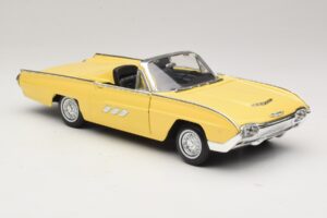 Ford Thunderbird Cabriolet Gul Anson 1:18 30334-P1 Metal — billede 6 af 8
