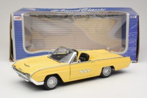 Ford Thunderbird Cabriolet Gul Anson 1:18 30334-P1 Metal — billede 8 af 8