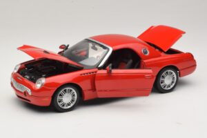 Ford Thunderbird Rød Maisto 1:18 31620 Metal — billede 2 af 8