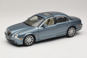 Jaguar S-Type X200 Blå Maisto 1:18 31865 Metal