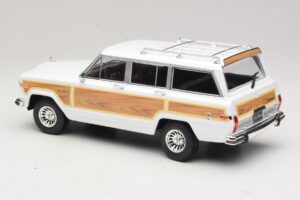 Jeep Grand Wagoneer Hvid KK-Scale 1:18 KKDC181111 Metal — billede 5 af 6