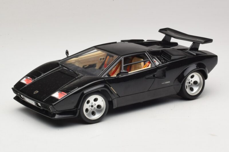 Lamborghini Countach 5000 Quattrovalvole Sort Bburago 1:18 3337 Metal