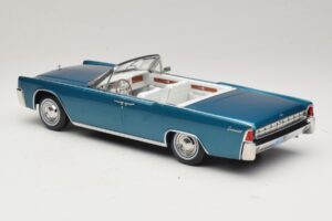 Lincoln Continental Convertible Turkis Metallic KK-Scale 1:18 KKDC181524 Metal — billede 6 af 7