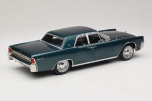Lincoln Continental Mørkegrøn Metallic Matrix Reloaded & Revolutions KK-Scale 1:18 KKDC181481 Metal — billede 2 af 6