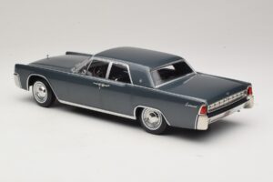 Lincoln Continental Grå Metallic Marnie KK-Scale 1:18 KKDC181482 Metal — billede 5 af 6