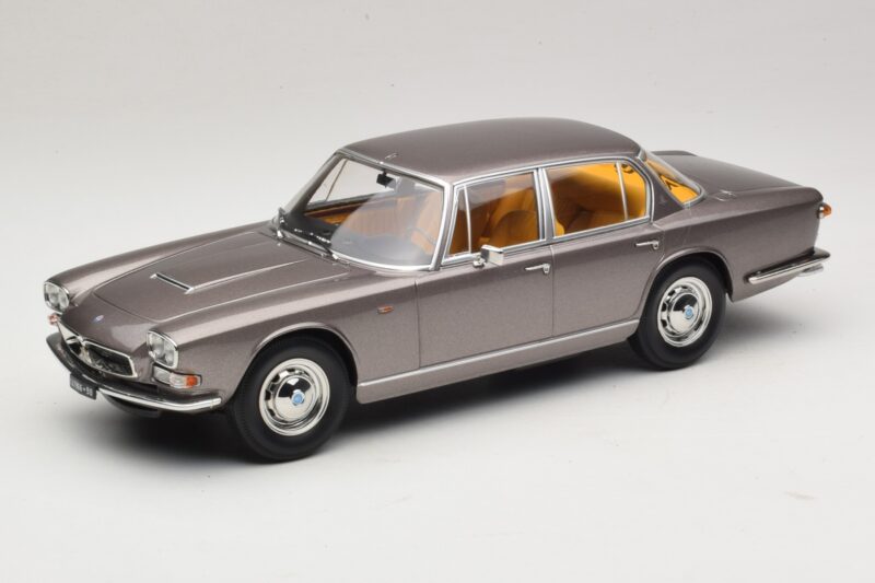 Maserati Quattroporte I Grå Metallic KK-Scale 1:18 KKDC181511 Metal