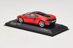 McLaren 570GT Vermillion Red Minichamps 1:43 537154522 Metal — billede 3 af 5