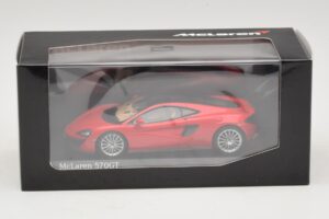 McLaren 570GT Vermillion Red Minichamps 1:43 537154522 Metal — billede 5 af 5