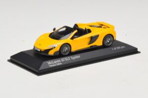 McLaren 675LT Spider Volcano Yellow Minichamps 1:43 537154430 Metal — billede 2 af 5