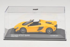 McLaren 675LT Spider Volcano Yellow Minichamps 1:43 537154430 Metal — billede 4 af 5