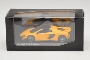 McLaren 675LT Spider Volcano Yellow Minichamps 1:43 537154430 Metal — billede 5 af 5