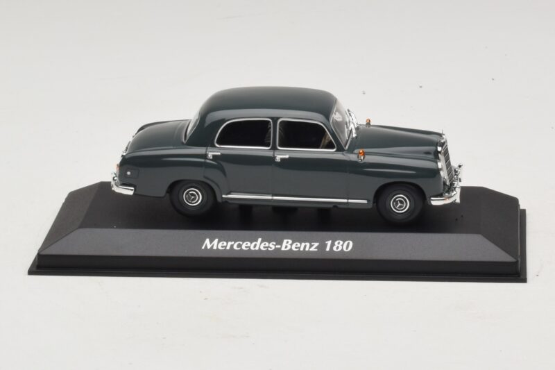 Mercedes 180 W120 Grå Maxichamps 1:43 940033100 Metal