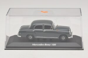 Mercedes 180 W120 Grå Maxichamps 1:43 940033100 Metal — billede 4 af 5