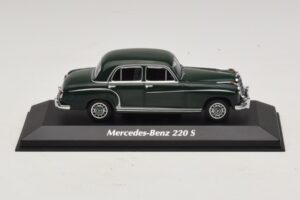 Mercedes 220 S W180 Mørkegrøn Maxichamps 1:43 940033001 Metal