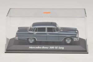 Mercedes 300 SE W112 Lang Blå Metallic Maxichamps 1:43 940035200 Metal — billede 4 af 5