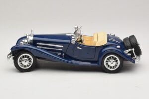 Mercedes 500K Roadster Blå Bburago 1:20 3070 Metal — billede 4 af 8