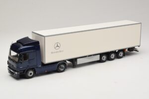 Mercedes Actros 1044 Blå Minichamps 1:43 B66000604 Metal