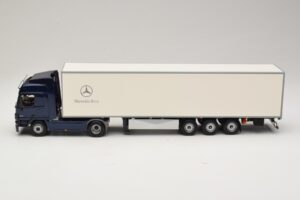 Mercedes Actros 1044 Blå Minichamps 1:43 B66000604 Metal — billede 3 af 7