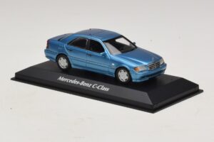 Mercedes C-Class W202 Blå Metallic Maxichamps 1:43 940037060 Metal — billede 3 af 5