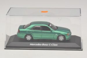 Mercedes C-Class W202 Grøn Metallic Maxichamps 1:43 940037061 Metal — billede 4 af 5