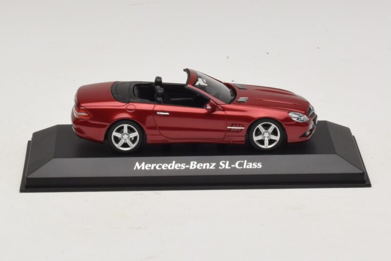 Mercedes SL R230 Rød Metallic Maxichamps 1:43 940037530 Metal