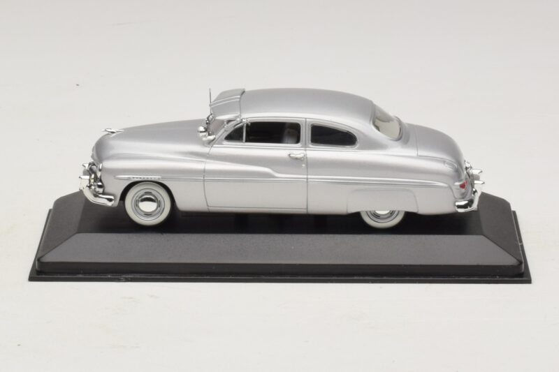 Mercury Monterey Sølv Minichamps 1:43 Mercury Monterey Sølv Minichamps 1:43 400082404 Metal