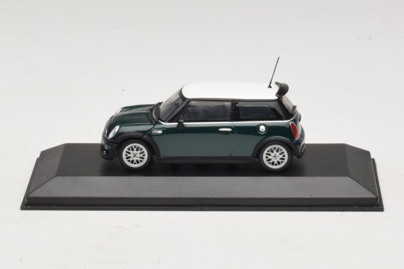 Mini Cooper One R50 Aero Green Med Hvidt Tag Minichamps 1:43 MINI011 Metal