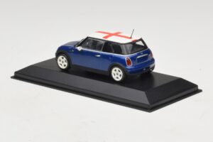 Mini Cooper S R53 Blå Med Engelsk Flag Minichamps 1:43 MINI012 Metal — billede 3 af 5
