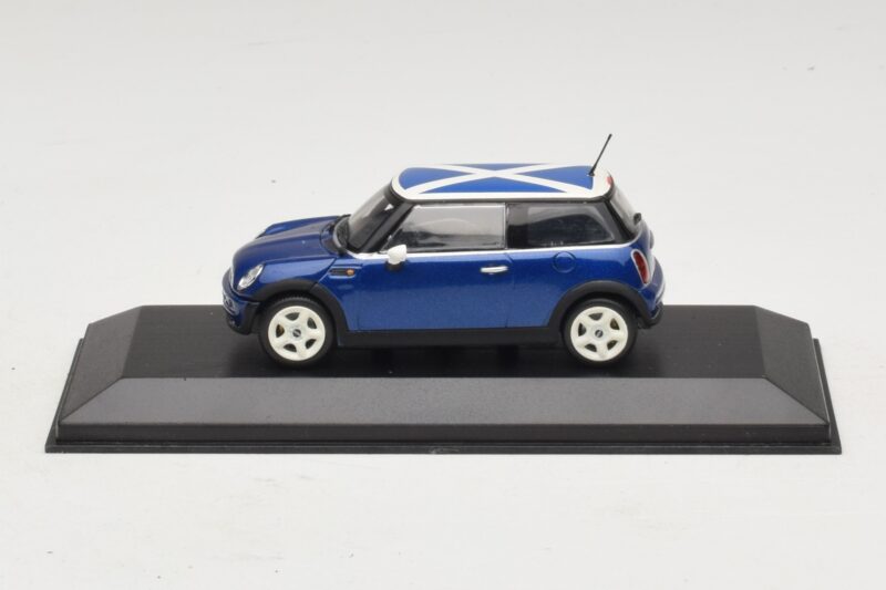 Mini Cooper S R53 Blå Med Skotsk Flag Minichamps 1:43 MINI016 Metal