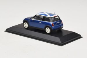 Mini Cooper S R53 Blå Med Skotsk Flag Minichamps 1:43 MINI016 Metal — billede 3 af 5