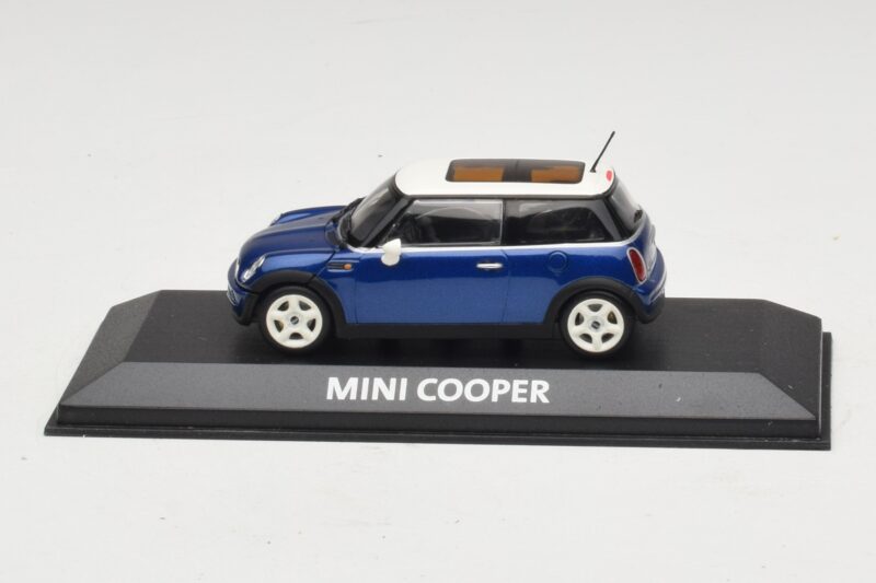 Mini Cooper S R53 Mørkeblå Med Panoramatag Minichamps 1:43 MINI021 Metal
