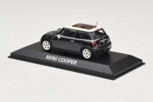 Mini Cooper S R53 Mørkegrøn Med Panoramatag Minichamps 1:43 MINI015 Metal — billede 3 af 4