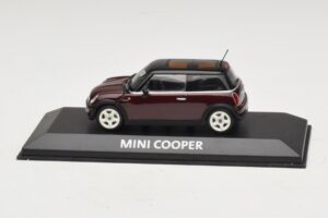 Mini Cooper S R53 Mørkerød Med Sort Tag Minichamps 1:43 MINI028 Metal