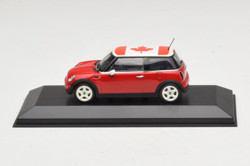 Mini Cooper S R53 Rød Med Canadisk Flag Minichamps 1:43 MINI017 Metal