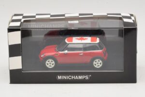 Mini Cooper S R53 Rød Med Canadisk Flag Minichamps 1:43 MINI017 Metal — billede 5 af 5