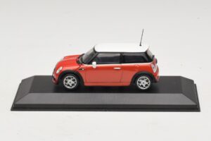 Mini Cooper S R53 Rød Med Hvidt Tag Minichamps 1:43 MINI025 Metal