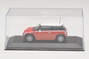 Mini Cooper S R53 Rød Med Hvidt Tag Minichamps 1:43 MINI025 Metal — billede 4 af 5