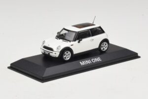 Mini Cooper S R53 Hvid Med Panoramatag Minichamps 1:43 MINI020 Metal — billede 2 af 5