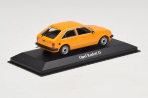 Opel Kadett D Orange Maxichamps 1:43 940044101 Metal — billede 2 af 5