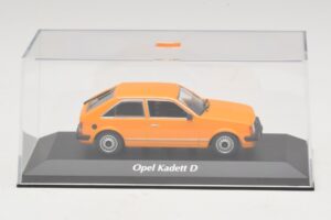 Opel Kadett D Orange Maxichamps 1:43 940044101 Metal — billede 4 af 5