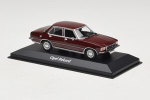 Opel Rekord D Mørkerød Maxichamps 1:43 940044000 Metal — billede 3 af 5