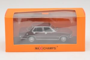 Opel Rekord D Mørkerød Maxichamps 1:43 940044000 Metal — billede 5 af 5