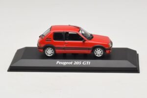 Peugeot 205 GTi Rød Maxichamps 1:43 Peugeot 205 GTi Rød Maxichamps 1:43 940112300 Metal