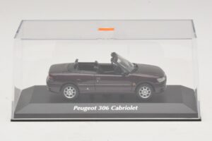 Peugeot 306 Cabriolet Lilla Metallic Maxichamps 1:43 940112834 Metal — billede 4 af 5