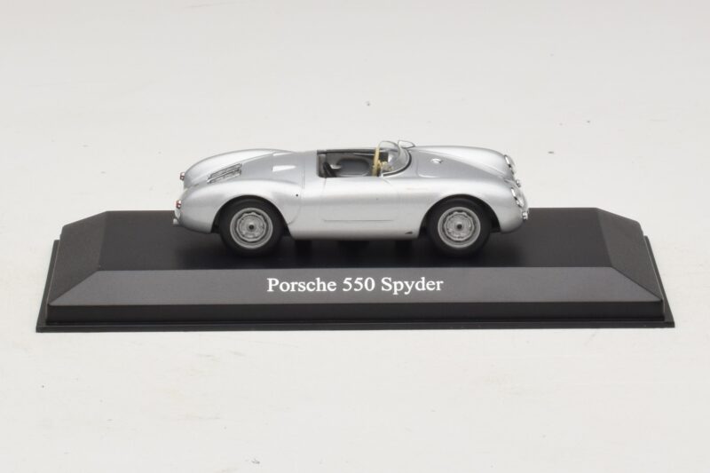 Porsche 550 Spyder Sølv Maxichamps 1:43 940066030 Metal