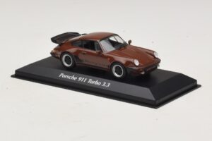 Porsche 911 930 Turbo 3.3 Brun Maxichamps 1:43 940069001 Metal — billede 3 af 5