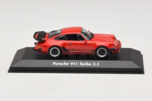 Porsche 911 930 Turbo 3.3 Rød Maxichamps 1:43 Porsche 911 930 Turbo 3.3 Rød Maxichamps 1:43 940069000 Metal