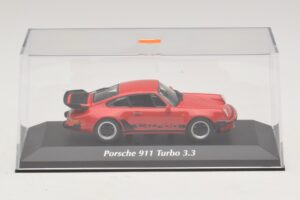 Porsche 911 930 Turbo 3.3 Rød Maxichamps 1:43 940069000 Metal — billede 4 af 5